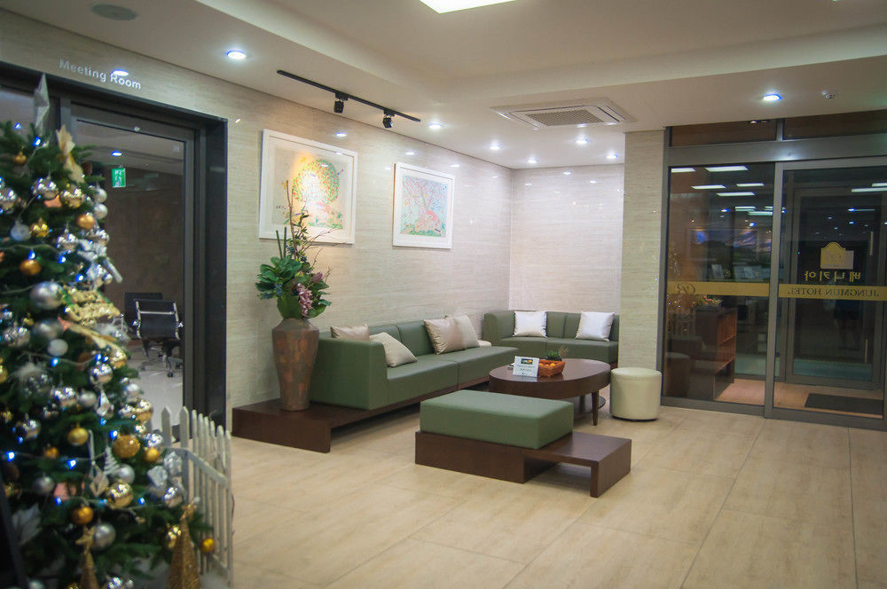 Benikea Jungmun Hotel Seogwipo Exterior foto